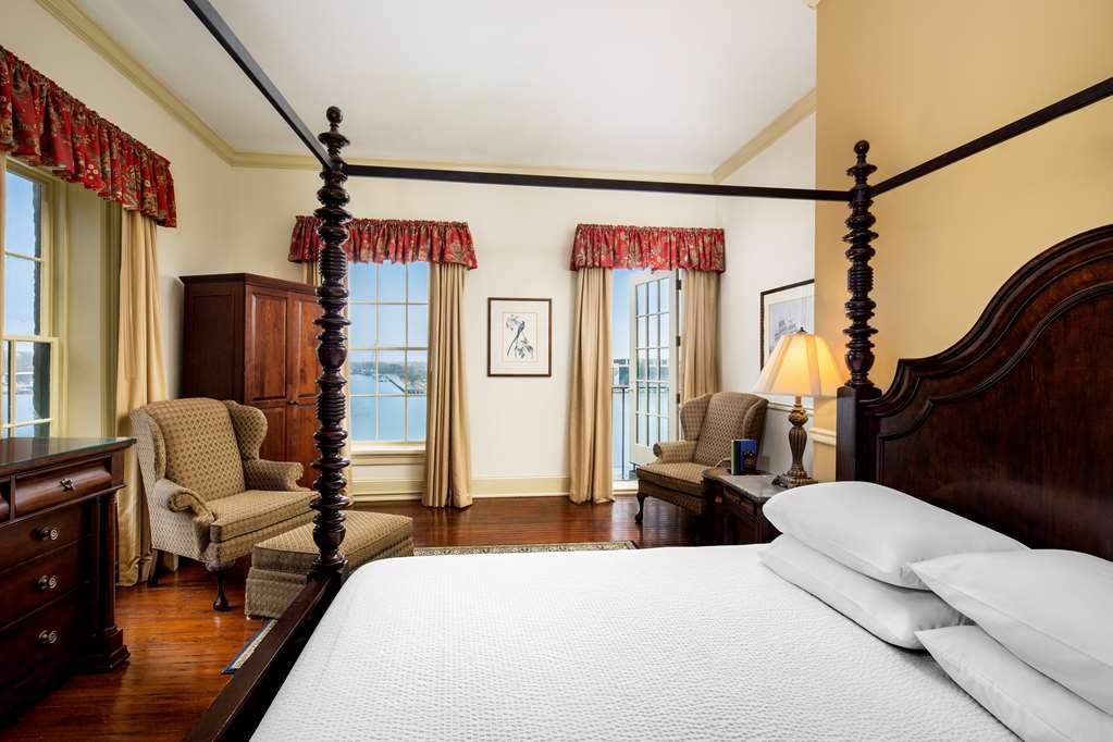 River Street Inn (Adults Only) Σαβάνα Δωμάτιο φωτογραφία